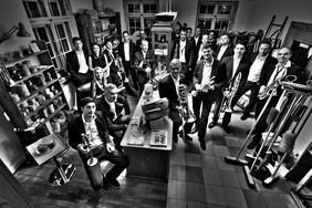 (c)Egg Big Band